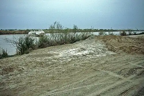 Canal du Karakoum en avril 1992.