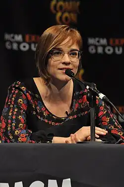 Renée Felice Smith, l’actrice joue Penelope Nell Jones
