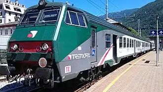 Voiture-pilote en livrée Trenord.
