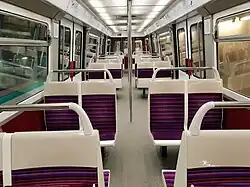 Intérieur des rames rénovées.