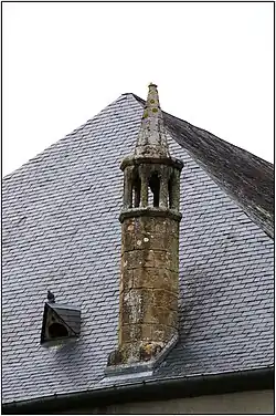 La cheminée sarrasine de l'hôpital.