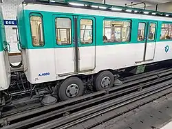 Vue sur le bogie d'une voiture de MP59.