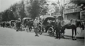 Halte de taxis début XXe&nbsp;siècle.