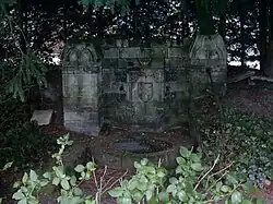 Fontaine dans le jardin.