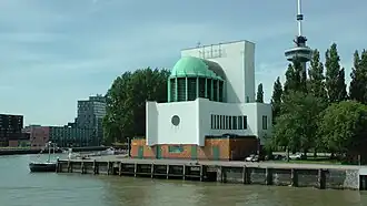 Parkkade, et en arrière-plan la tour Euromast.