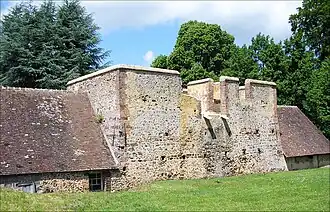 Les anciens hauts-fourneaux de Dampierre.