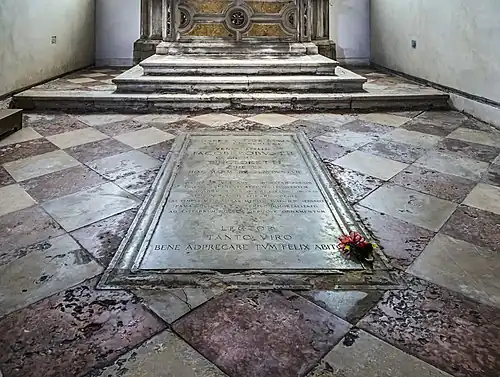 Sa tombe à la église de la Madonna dell'Orto.