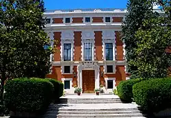 Description de cette image, également commentée ci-après