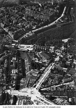 1919 Bd Pershing vers le sudAu 1er&nbsp;plan : porte des Ternes.