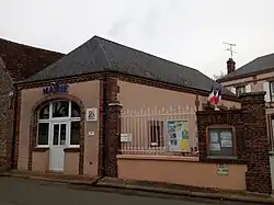 La mairie, Berchères-la-Maingot.