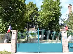 La mairie de Crucey-Villages.