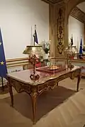 Le bureau Louis XV des Présidents, dans la reconstitution du salon doré.