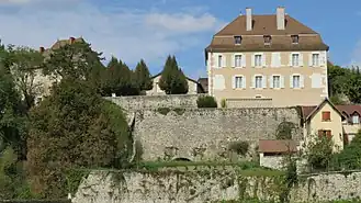 Maison Ravier.