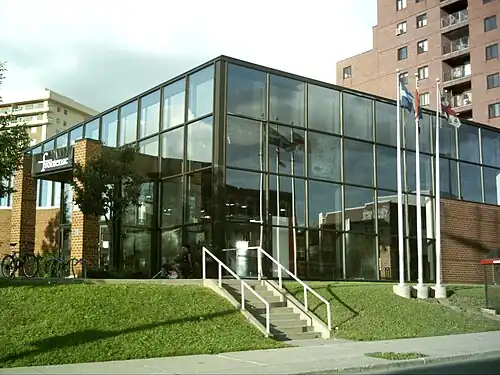 Description de l'image Maison de la culture Frontenac.jpg.