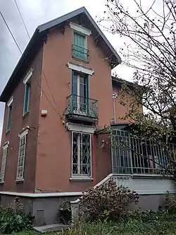 <---À décrire.--->