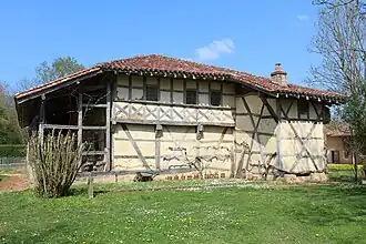Façade sud de la maison d'habitation.