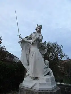 Monument aux morts de la commune.