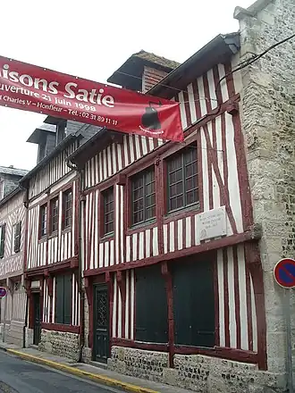 Les Maisons Satie.