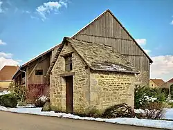 Soue à cochons restaurée à Malbrans.