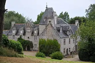 Corps de logis nord et est.