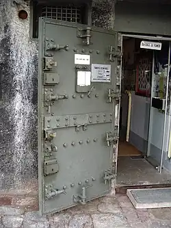 Porte blindée de la casemate (Casemate no&nbsp;35/3).