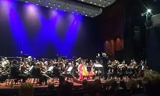 Description de l'image Marianne Baudouin Lie with TSO.JPG.