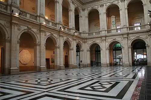 Intérieur du palais de la Bourse.