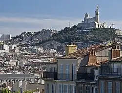 Marseille, ville de résidence et de travail de l'infectiologue
