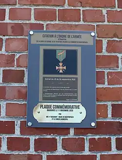 La plaque commémorative de la  croix de guerre 1914-1918.