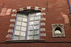 Marvéjol : fenêtres.