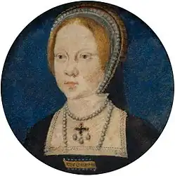 Portrait d'une jeune fille aux cheveux roux et au nez retroussé