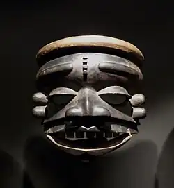 Masque de la société ekpo