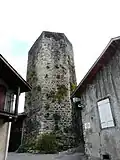 La tour pentagonale du XIe&nbsp;siècle.