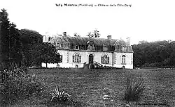 Le château de la Ville-Davy au début du XXe&nbsp;siècle (carte postale).