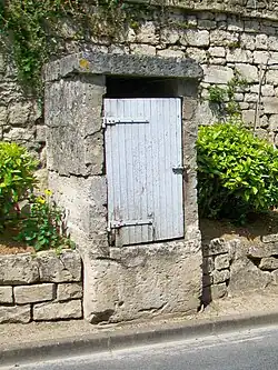 L'ancien puits public.