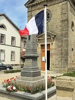 Le monument aux morts.