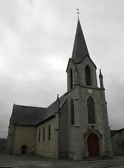 L'église paroissiale Saint-Pierre-et-de-l'Immaculée-Conception.