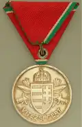 Médaille d'or pour officiers, revers