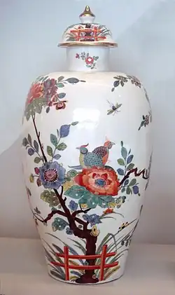 « Fleurs des Indes », vase en porcelaine de Meissen, 1735