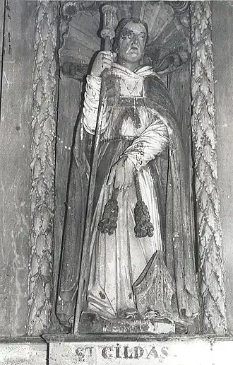 Chapelle Notre-Dame de la Pitié : statue de saint Gildas.