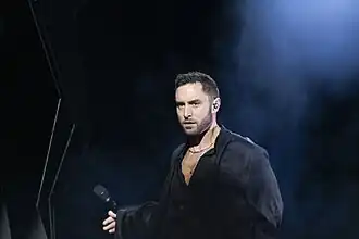 Måns Zelmerlöw interprétant Revolution.