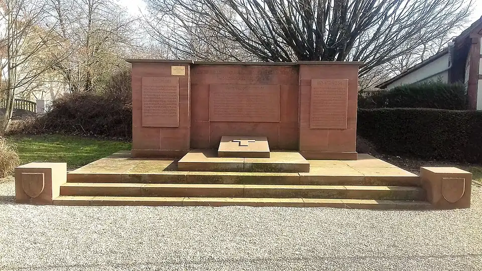 Monument aux morts.