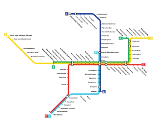carte en couleur indiquant les noms de stations de métro