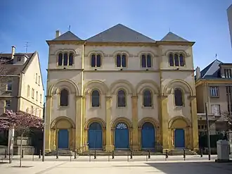 Façade de la synagogue de Metz.