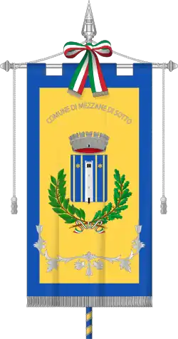 Drapeau de Mezzane di Sotto