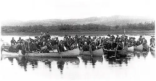 En 1913, il se rend à Wemotaci