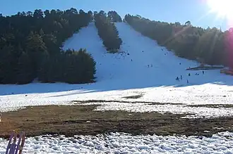 Vue des pentes du volcan en hiver.
