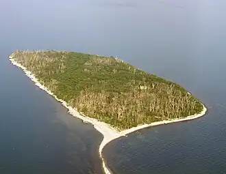 Photographie aérienne de Aerial Middle Island.
