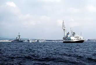 Le Mighty Servant 1 en submersion avant un chargement