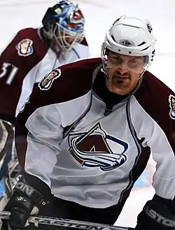 Photo de Milan Hejduk dans la tenue de l'Avalanche.